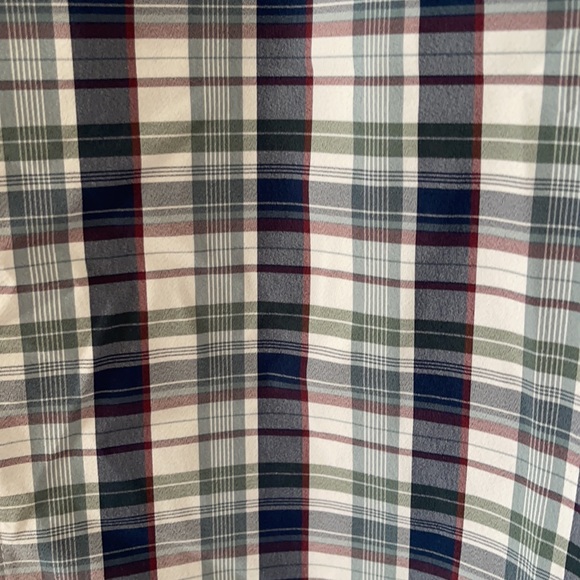 Mizzen + Main x-large trim fit long sleeve button up red white and blue - Picture 4 of 5